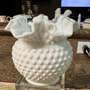 Vintage Fenton White Milk Glass Hobnail Ruffle Vase 5”